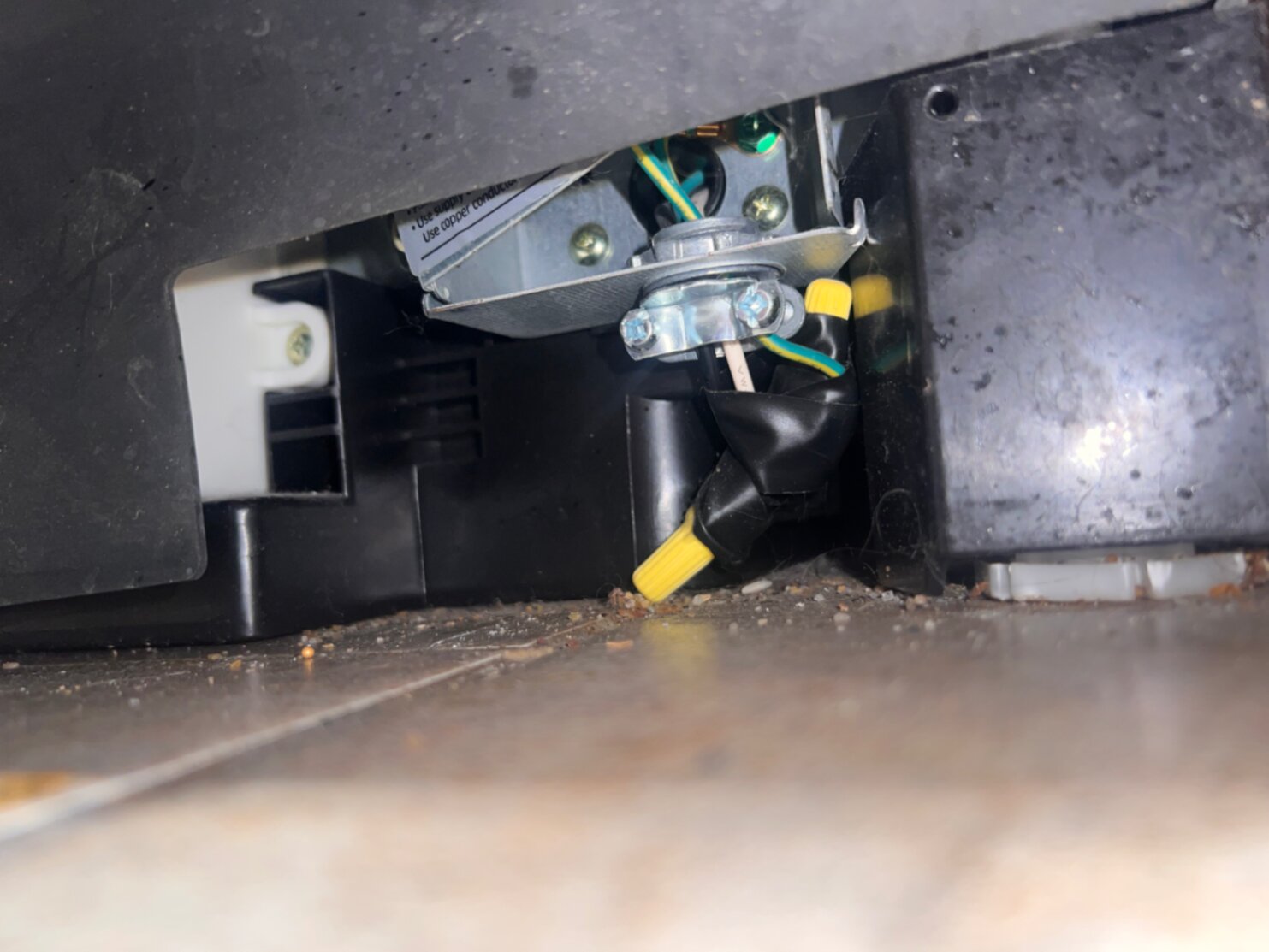 Dishwasher junction box and power supply inspection